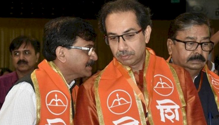 महाराष्ट्र की सियासत में बड़ा उलटफेर, बीजेपी-एनसीपी की बनी सरकार, देवेंद्र फडणनीस मुख्यमंत्री और अजित पवार बने उपमुख्यमंत्री, संजय राउत हुए आगबबूला